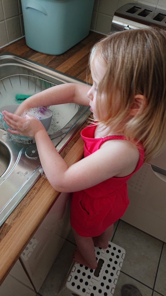 TeamHickey's tweet photo. Hannah's learning some important life skills today. @DaisyPreSchool https://t.co/V5nVYdBL0O