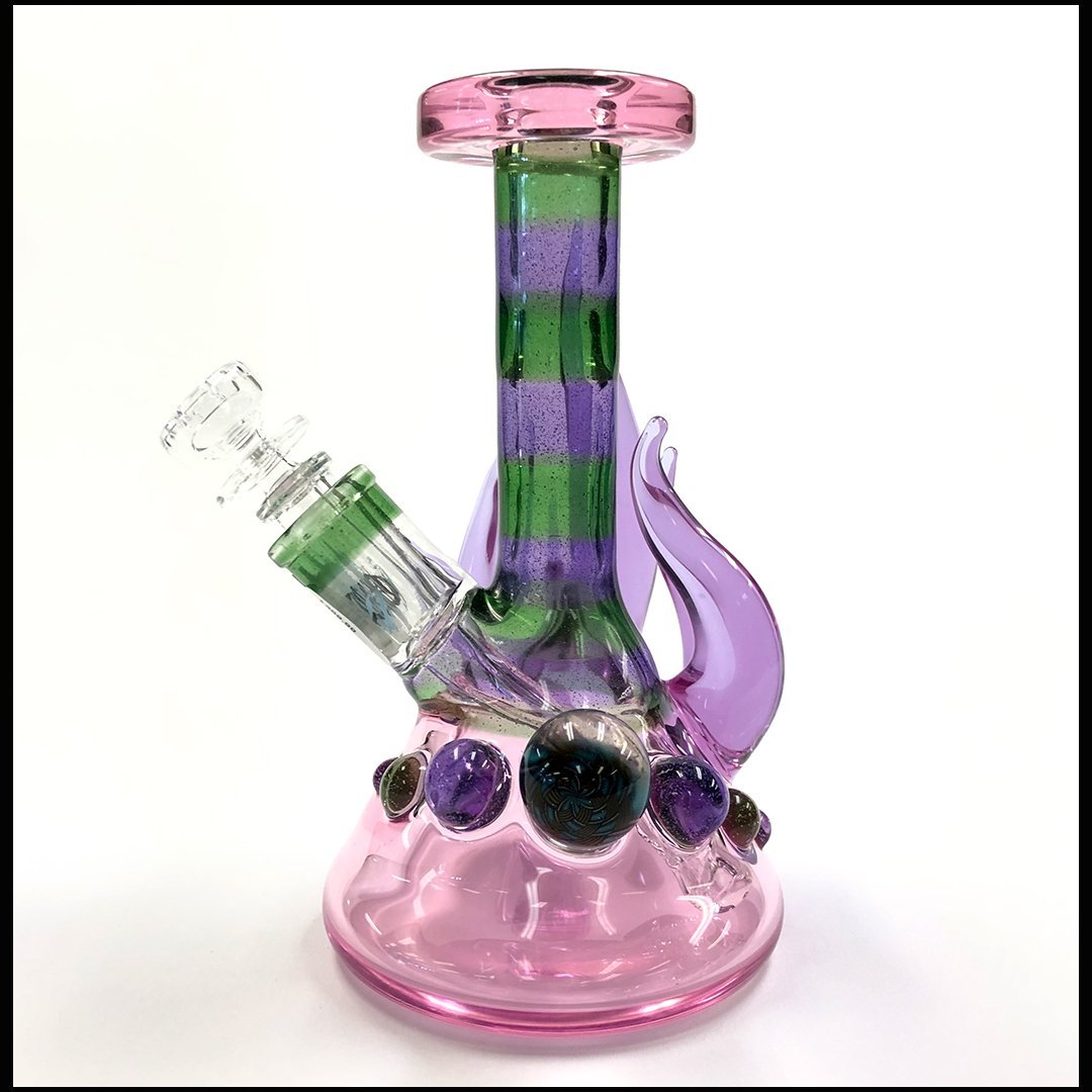 JsSmokin's tweet photo. https://t.co/hcN3Ybt2qu
Custom Mini Beaker Rig 🔥

#StonerFam #IAmCannabis 
#MiniBeaker #Rig #DabLife 
#WakeAndBake #SmokeSesh 
#THC #MMJ #HighSociety 
#EverythingForYourSmokinLifestyle 
😚☁️ Free shipping!! https://t.co/efuC7PstcV