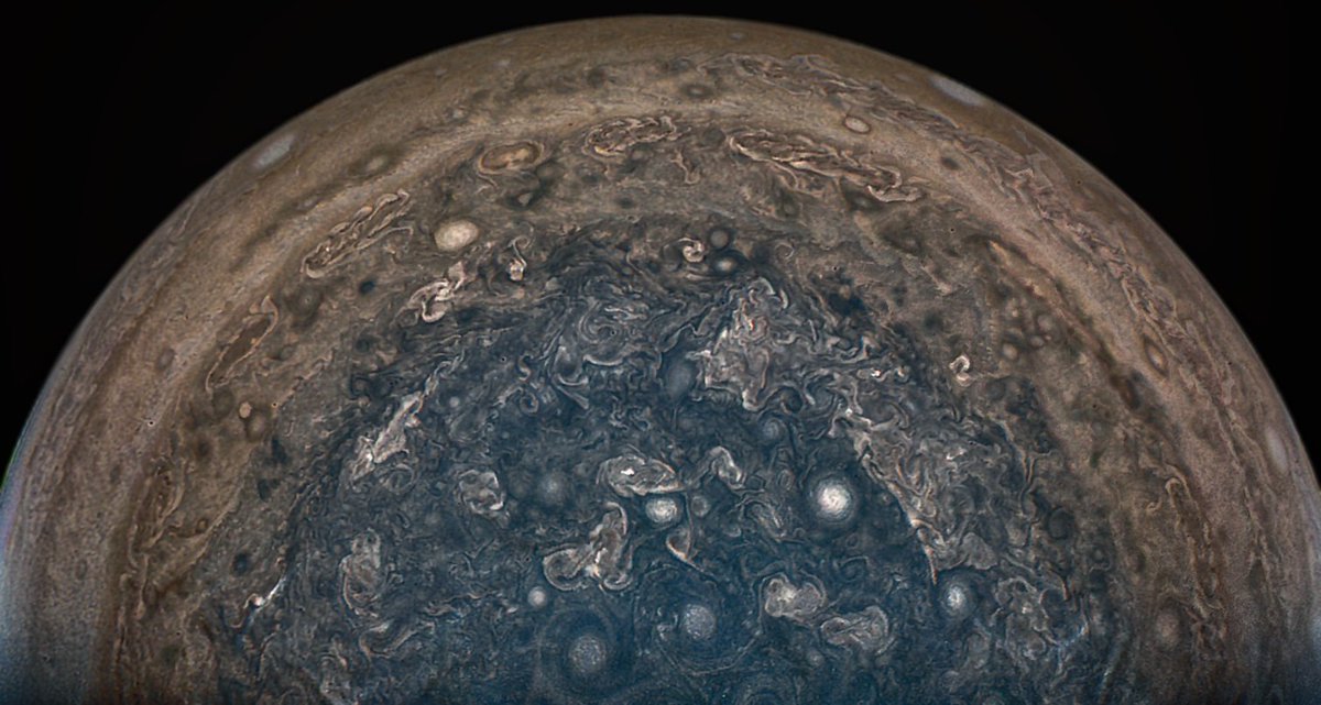 spacecentre's tweet photo. Are you learning about Jupiter and the other planets at home? Check out @NASA's Facts and Images of the King of the Planets. There's some great Kid-Friendly learning. #GasGiantsWeek https://t.co/QPE2sXSNjb https://t.co/gcP7QC5CNo