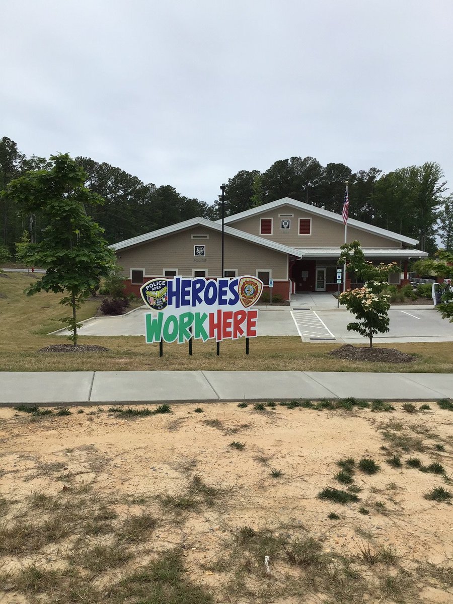 ApexPolice's tweet photo. Our hearts are full, THANK YOU! ❤️💙 https://t.co/2kjghc42zI