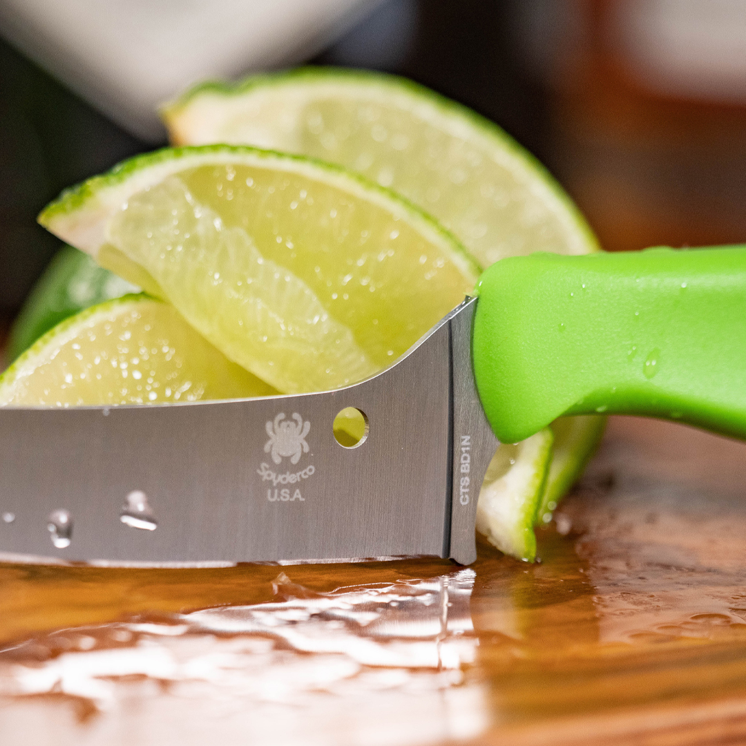 SpydercoKitchen's tweet photo. Z-Cut knives utilize CTS BD1N, which is a nitrogen-enriched, high-carbon chromium steel that offers a superior balance of hardness, edge retention, and corrosion resistance. #spyderco #spydercoknives #zcut #ctsbd1n #usamade https://t.co/i2HfxaTKFo