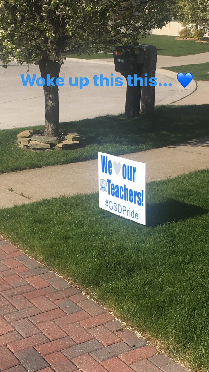 maherlis's tweet photo. Thank you for the sign!  #GSDPride    @ShumateAP You were spotted btw! 😁 https://t.co/kOyYCHzzCL