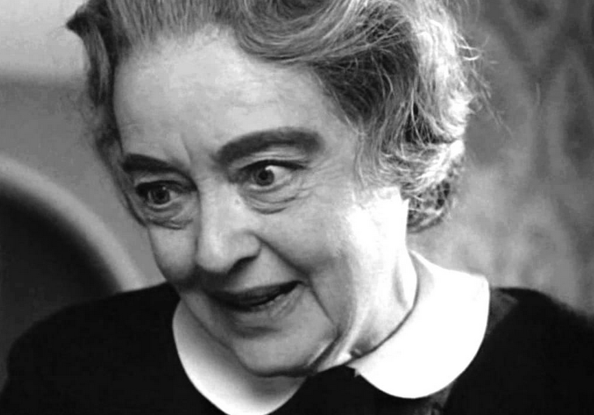 KevinWilsonPR's tweet photo. JOAN CRAWFORD in 'Della" and BETTE DAVIS in 'The Nanny' - @TalkingPicsTV are spoiling us today!
7:30 DELLA (1964) 22:05 THE NANNY (1965)
#Freeview81 #YouView81 #Freesat306 #Sky328 & #Virgin445 https://t.co/IN3oKkmgJY