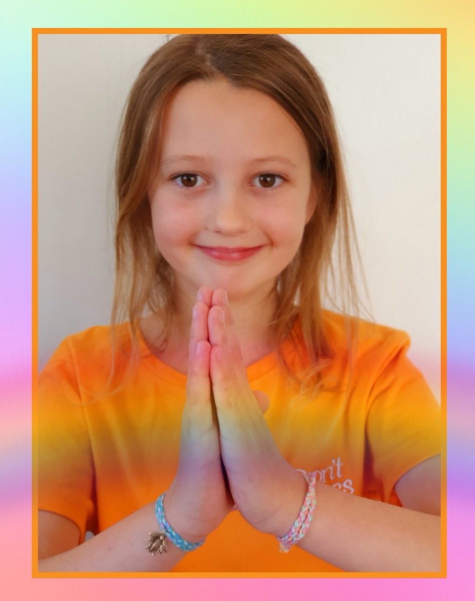 delgeorgina1's tweet photo. Today we made rainbow bracelets! We added a Bee Safe charm, from our school BeeMindfulBuzziness @SanSior @ChurchinWales #hopeandpromise #addewidagobaith #churchschool https://t.co/V8J80JZdJe