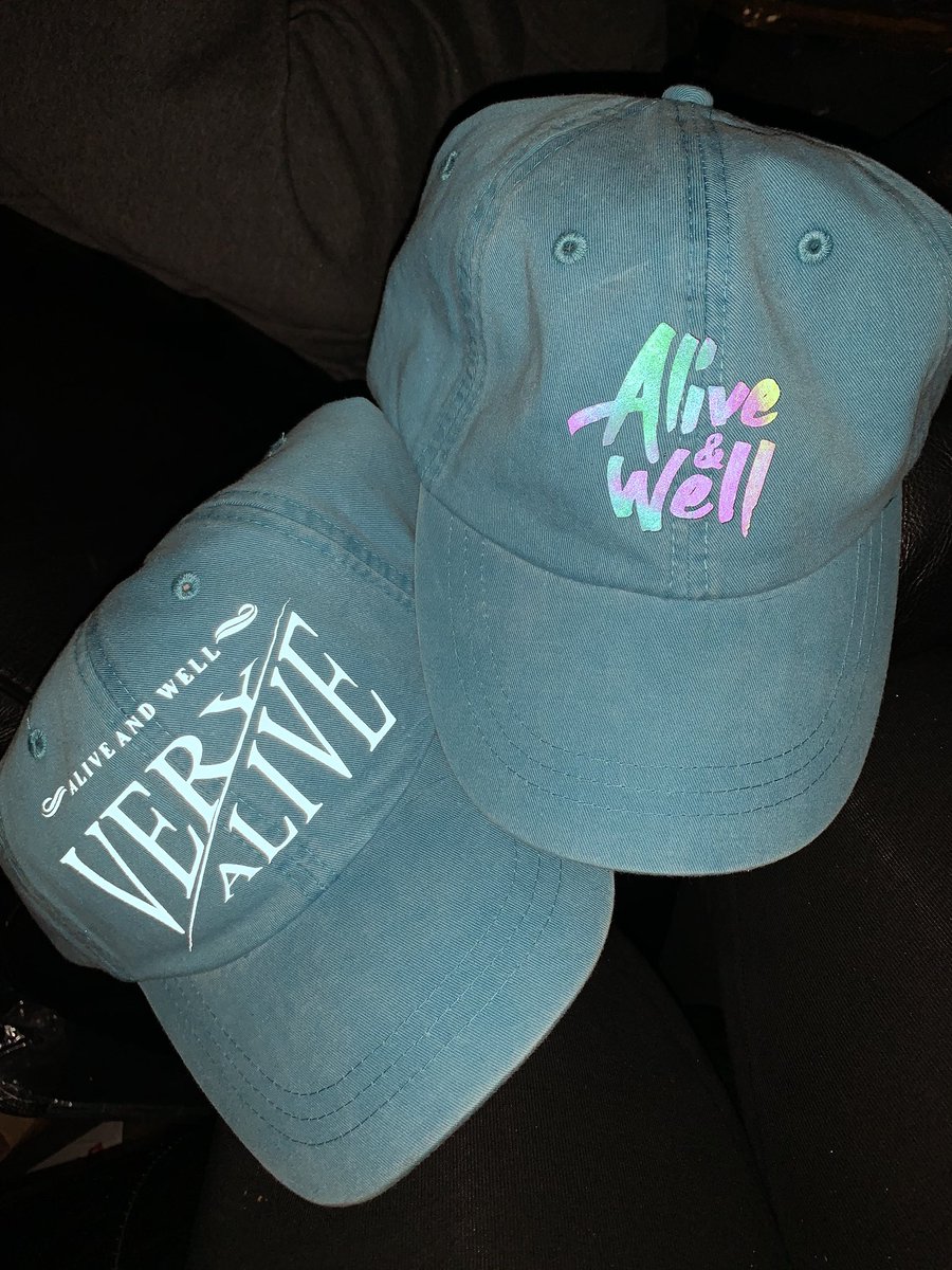 1LWTD's tweet photo. Heat dropped today 🤩 https://t.co/CSnYBNEgV5