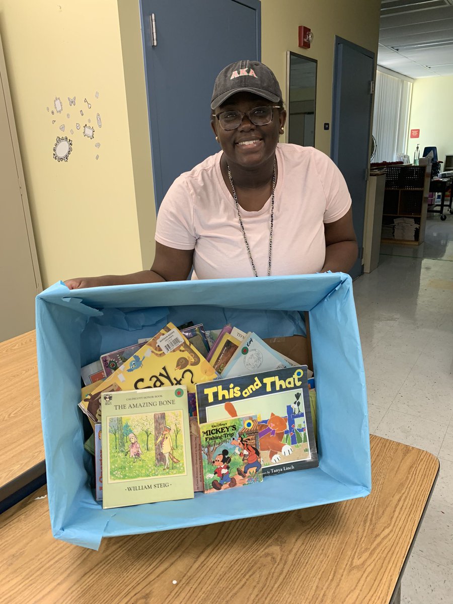 Thank you <a href="/msjwilliams505/">JaChrissia Williams</a> for being the FIRST to donate books for our <a href="/nationalbeta/">National Beta</a> “Summer Service Project!” We will host our second book drive to benefit @USFScatter in August! #WorkFamily #ProudSchoolCounselor #TeacherFriends 💯☺️<a href="/BrowardElem/">Broward Elementary</a>