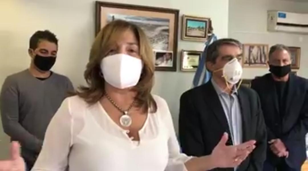 obras_desantafe's tweet photo. “Hay un conjunto de obras que requieren los municipios y comunas y que de ninguna manera pueden dejar de estar en la agenda que tenemos en el @GobSantaFe” @silvinafrana https://t.co/CJPIgkfIIc