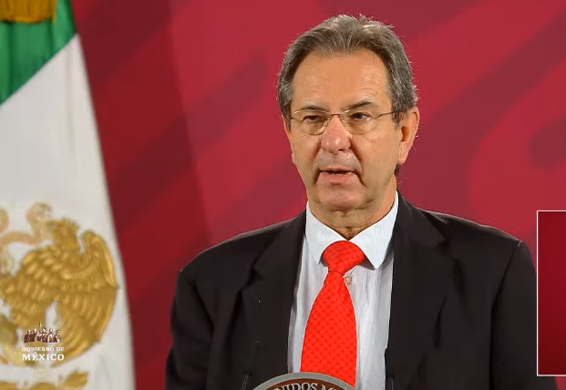 889Noticias's tweet photo. "No vamos a regresar a clases hasta que sea seguro para nuestras niñas y niños y la comunidad escolar y esto lo indica la autoridad sanitaria; solo abriremos con semáforo verde", informa el secretario de Educación Esteban Moctezuma Barragán. jc https://t.co/zZNacQEcpT