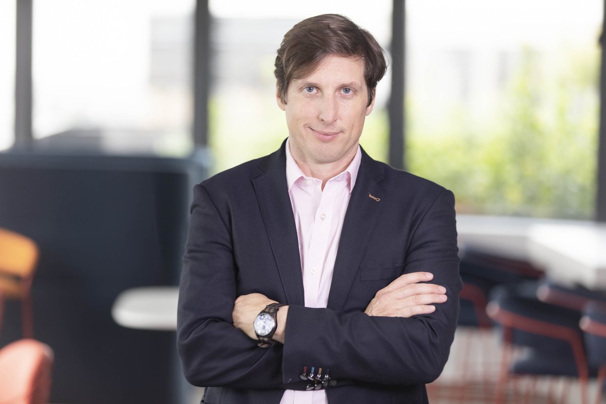 WorldSummitAI's tweet photo. 🥁Meet #WSAI speaker Marcin Detyniecki, Head of R&D and Chief Data Scientist @AXA. He leads innovation projects with a strong focus on adv. analytics and drives research on #HumanizingAI for tech adoption, solving challenges at the frontier between Machine Learning and humans! https://t.co/KnI7llBXZR