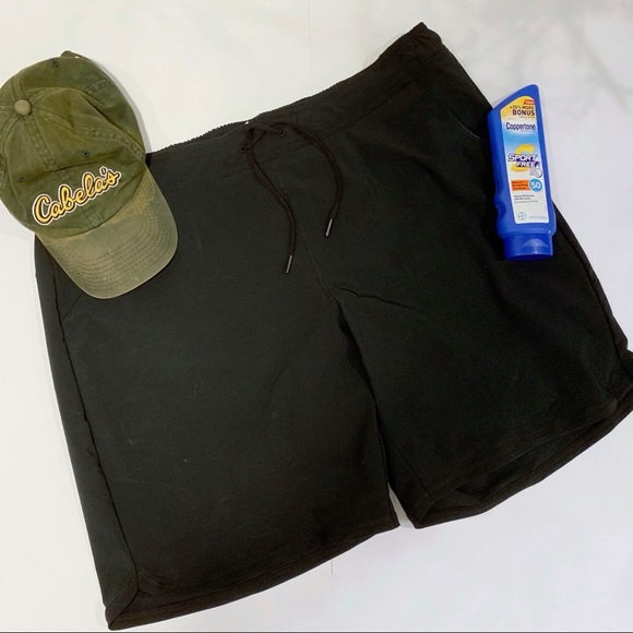 So good I had to share! Check out all the items I'm loving on <a href="/Poshmarkapp/">Poshmark</a> #poshmark #fashion #style #shopmycloset #lillypulitzer #jeannepierre #landsend: posh.mk/4G4gr9Rds6