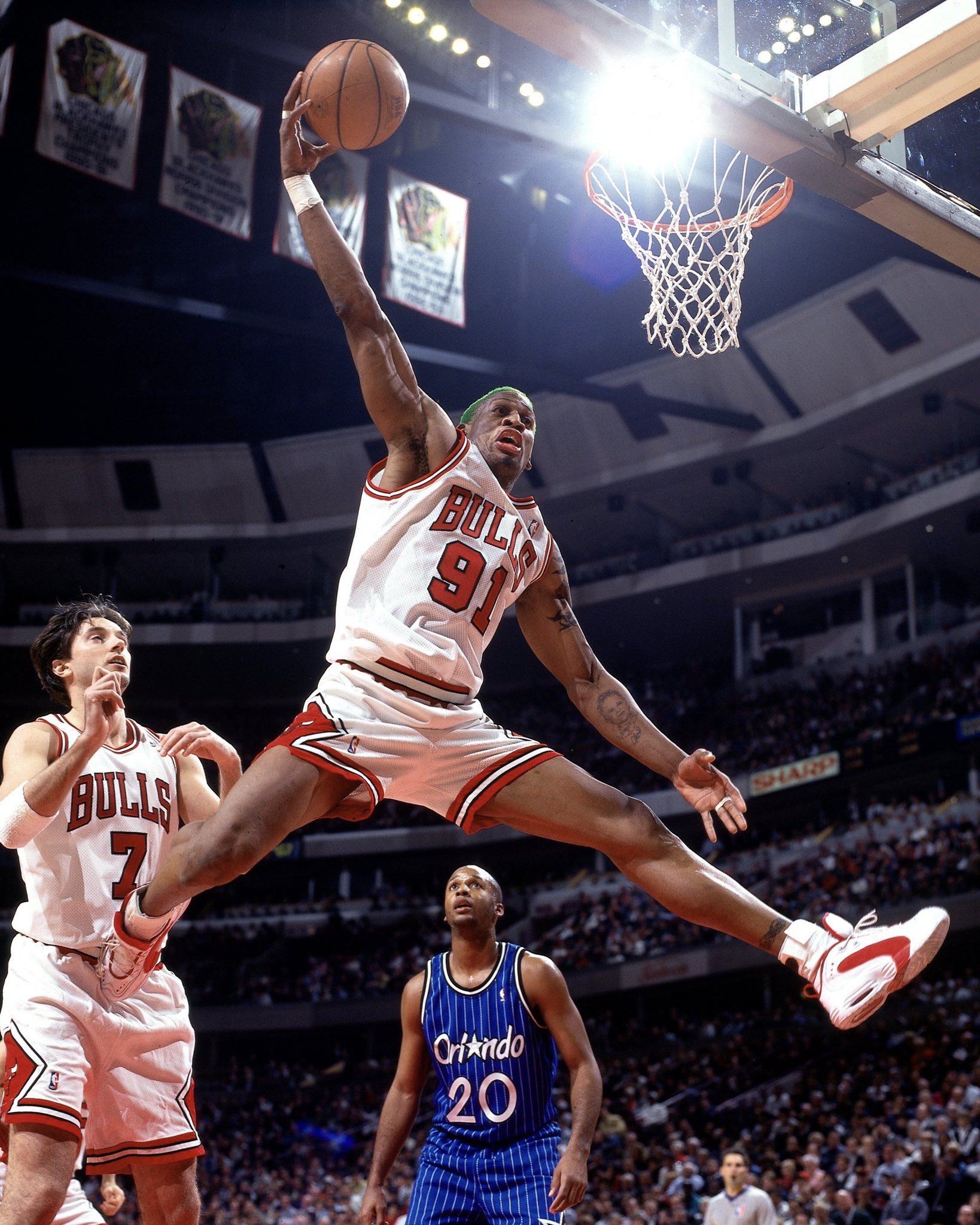 Chicagobulls: The greatest rebounder of all-time.

Happy Birthday, Dennis Rodman! 