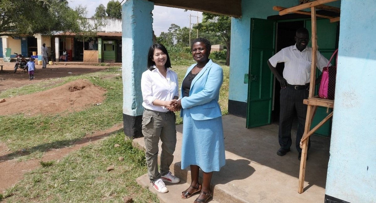 japan's tweet photo. #MeetTheChangemakers: MONDA Ruiko--co-founder of the 1st NGO in Japan for #AIDSOrphans in Africa--and her team, are working to protect the most vulnerable against #COVID19, including food &amp; soap delivery &amp; hygiene education w/ #crowdfunding: https://t.co/adKTebS5w9 #GlobalGoals https://t.co/EVvpiSzV9u