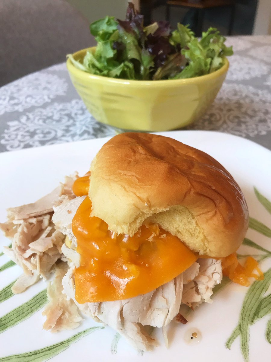 bitesofbullcity's tweet photo. Day 13 of #31DaysofTakeout🥪@eastcutsandwich is a go-to lunch spot because their no-contact curbside pickup is safe & efficient and they have yummy salads and fresh-made sandwich specials, plus 50% off "kiddos" menu section. (Specials on beer & wine too!) https://t.co/aqp22cQg4u https://t.co/54iq1FztVp