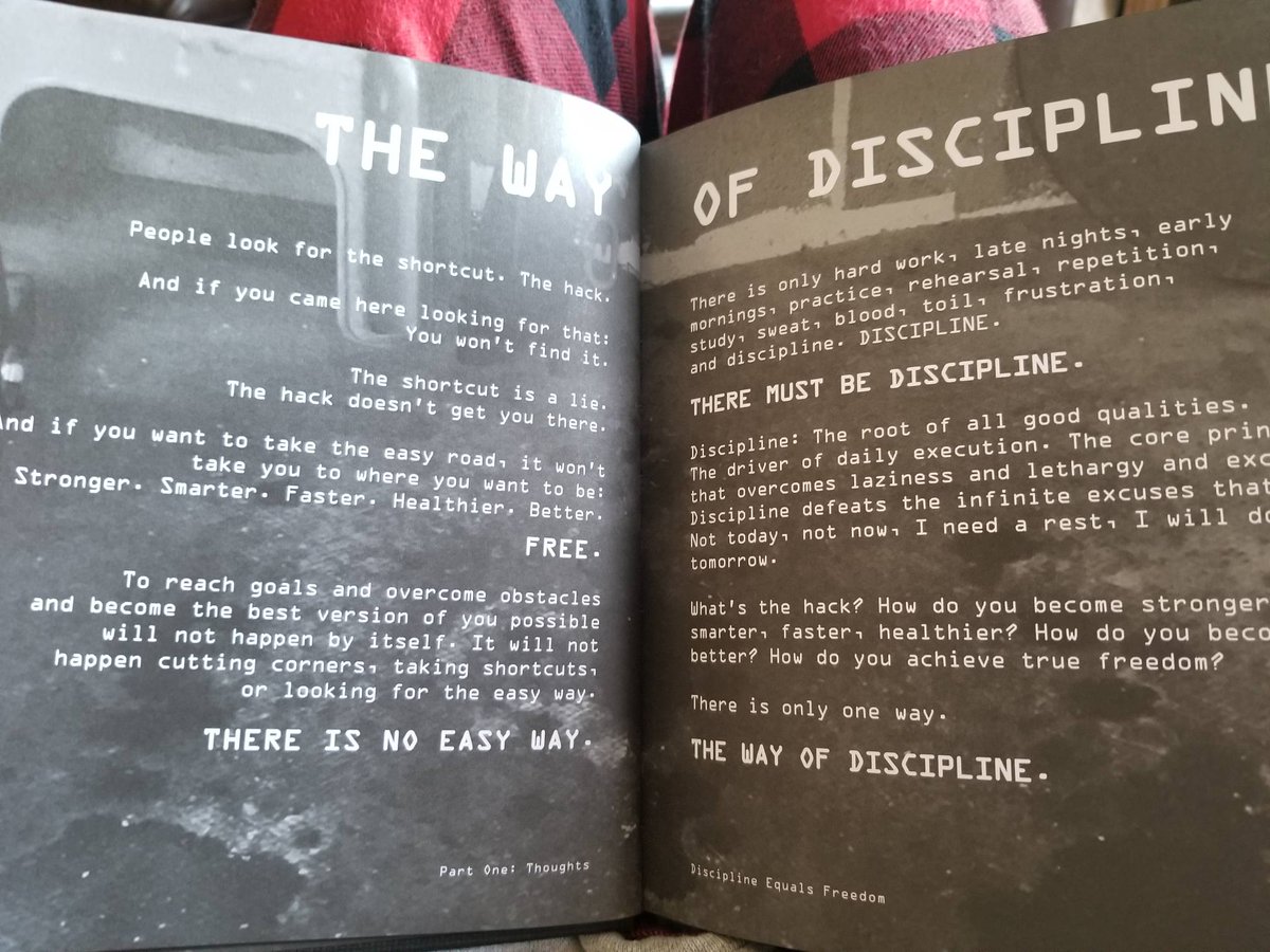 Become_IDEAL's tweet photo. Reading "Discipline Equals Freedom Field Manual" by @jockowillink and the first page hits the IDEAL Performance purpose and beliefs directly on the head: "to reach goals and overcome obsticals and become the best version of you possible..." #BecomeIDEAL #TeamOneMore #Discipline https://t.co/gLJJbWmaXi