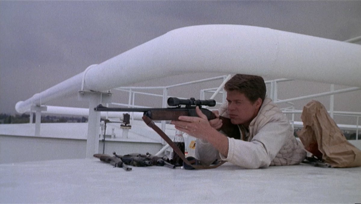 oscarmoviebuff's tweet photo. "Oh, Sammy, what's the use? Mr. Boogey Man, King of Blood they used to call me. Marx Brothers make you laugh, Garbo makes you weep, Orlok makes you scream."
TARGETS
Dir: Peter Bogdanovich
DP: László Kovács
Year: 1968
🇺🇸
#Targets #PeterBogdanovich #BorisKarloff #TimOKelly https://t.co/mhiJ4Zqrfo