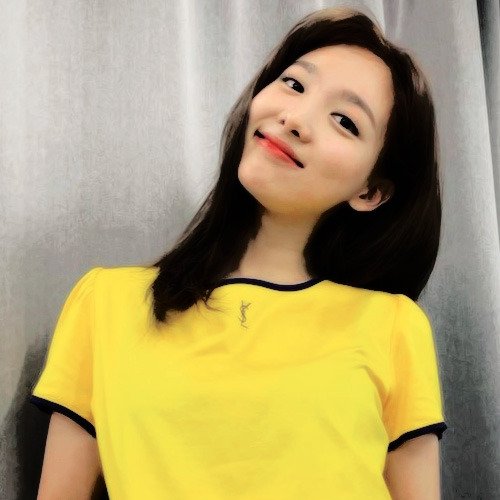 cheesy_kimbapp's tweet photo. @nayeonlyy https://t.co/xgsKoL73LA
