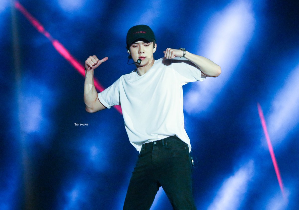 A THREAD OF OH SEHUN BEING OH SEHUN - because I miss him.