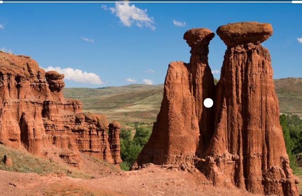 Yeter,durun artık. Narman Peribacaları #Erzurum. Buraya yapı olur mu? Atlı ve Atv safari yapılacakmış. Turlar gelip orada yemeğini, ihtiyacını giderebileceği bir tesis düşünüyorlarmış. Kapadokyayı gördük. Dokunmayın. Bir yerdede yemeyin.<a href="/csbgovtr/">T.C. Çevre, Şehircilik ve İklim Dğş. Bakanlığı</a>
<a href="/murat_kurum/">Murat KURUM</a> @ErzurumValilik