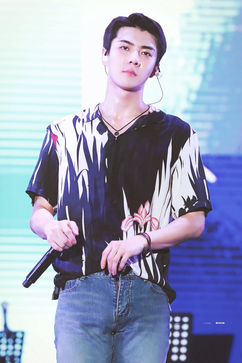 A THREAD OF OH SEHUN BEING OH SEHUN - because I miss him.