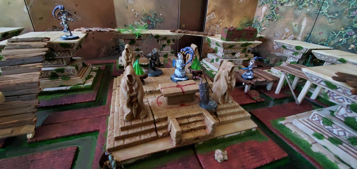 Pillars of Pandemonium - by  @jearrington - the repetition nearly drove him mad and it may well complete it's work yet if we play here. Scratch built from styrofoam and some  #3Dprinting hundred ways to play on this modular board shifting at the whim of its master.  #CircleOfPaint