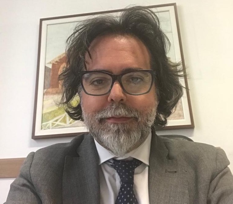 CorriereUniv's tweet photo. SMARTWORKING e COVID-19: La centralità delle risorse umane e delle tecnologie @damicod @ItalianDigitalR #lavoratori #maggio #PA #HR #competenzetrasversali #smartworking #smartworki #orariodilavoro #istat #famiglie #connessione #bandaultralarga  https://t.co/k5VGsQOLtC https://t.co/7RLxB4iqz1