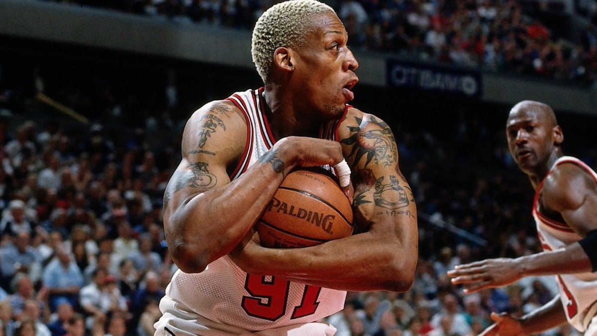 SportsArchive_'s tweet photo. Today is legend Dennis Rodman’s birthday. He turns 59 today 🎂 https://t.co/PoTOaYUmrb