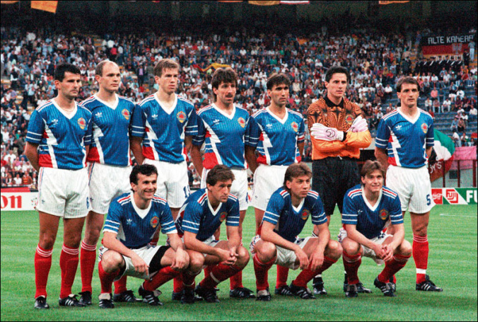 D'autres événements footballistiques illustreront les tensions nationalistes avant la guerre.A l'image du match de préparation du Mondial 90 le 3 juin entre la Yougoslavie et les Pays-Bas où l’hymne yougoslave sera conspué par le public scandant des "Croatie, Croatie !"