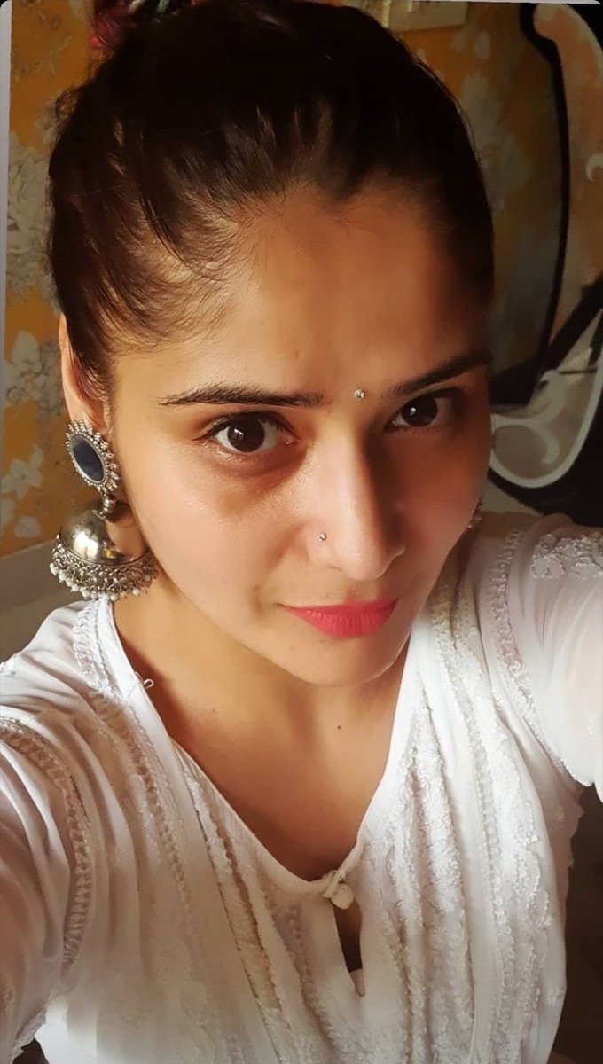 ArtiSingh_005's tweet photo. Prettiest 😍☺️❤
 #ethnic #ArtiSingh #ArtiKiArmy @ArtiSingh005 https://t.co/kRNjubf8vF