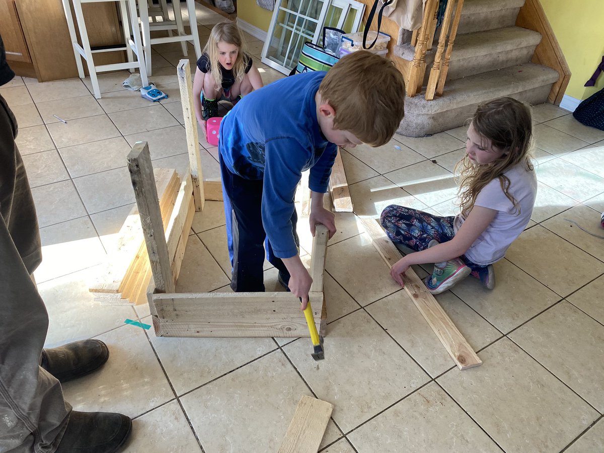sarahbeitz's tweet image. Great progress on the family project last week. We learned measuring, cutting, and hammering. @SCDSB_Schools #distancelearning #skills #familyproject