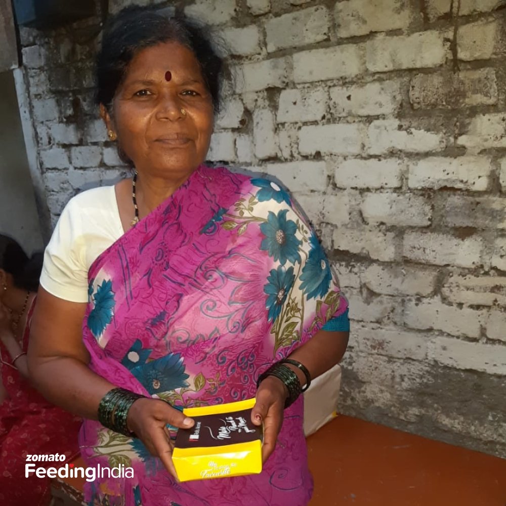 FeedingIndia's tweet photo. Thank you @rollsmania for distributing 200 units of delicious meals per day in Pune from 23 April to 3 May, 2020. Partners like you have helped our communities stay strong through this. 🙏

#inthistogether #FeedtheDailyWager #FeedtheNeedy #Pune https://t.co/LT8RbkwyT9