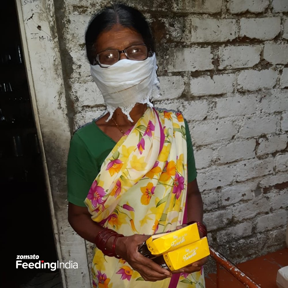 FeedingIndia's tweet photo. Thank you @rollsmania for distributing 200 units of delicious meals per day in Pune from 23 April to 3 May, 2020. Partners like you have helped our communities stay strong through this. 🙏

#inthistogether #FeedtheDailyWager #FeedtheNeedy #Pune https://t.co/LT8RbkwyT9