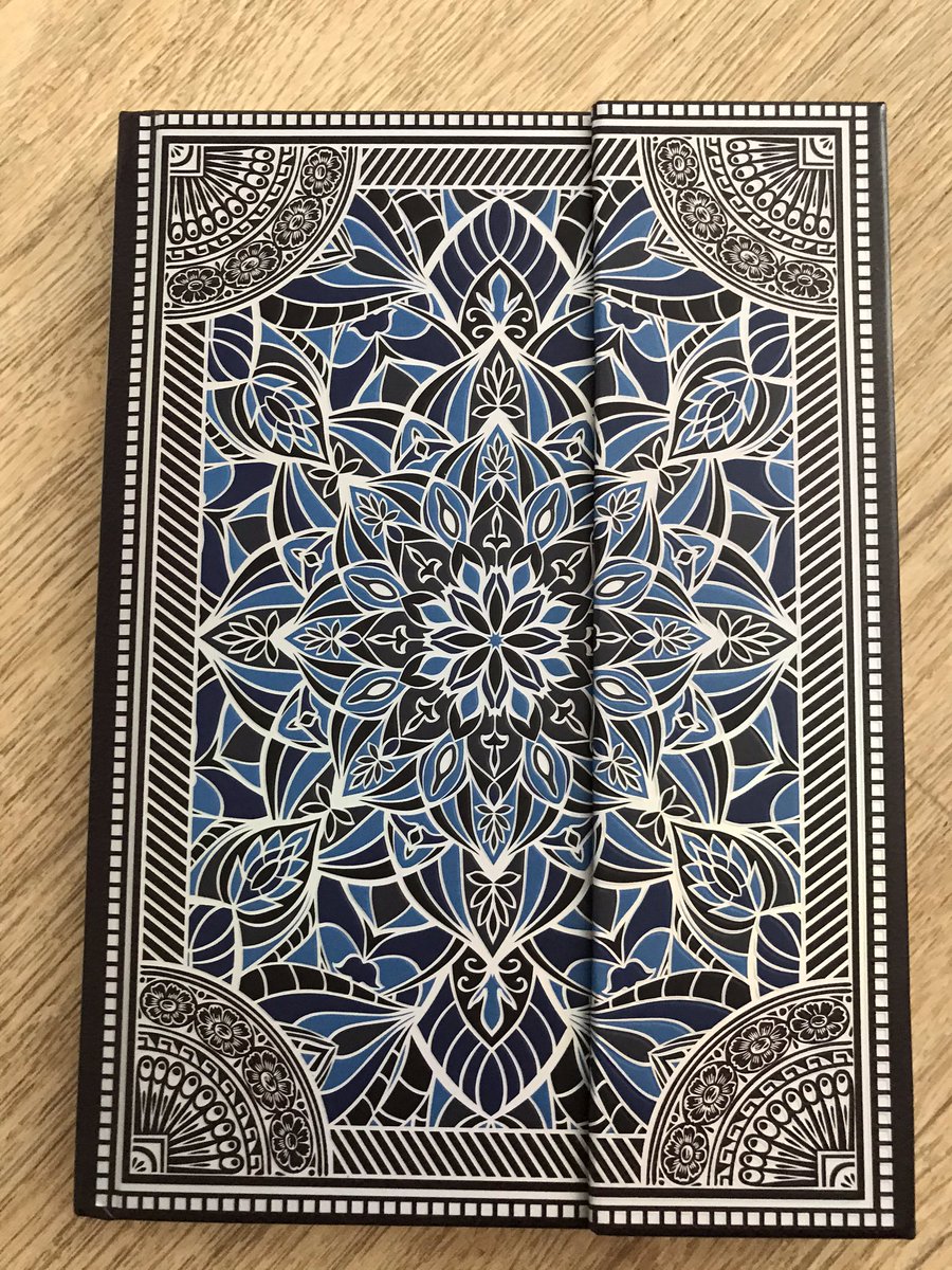 DanielEhobden's tweet photo. @AnnalieseAvery My current notepad. Love the design as it fits right in with the world my story is set. #GEAMAY https://t.co/49tZI0g6E8