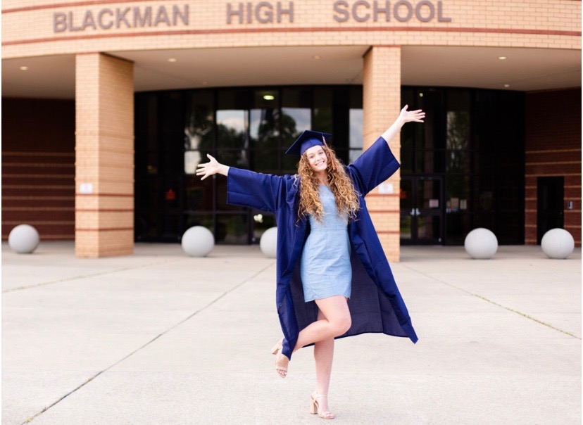 rucoschools's tweet photo. Second Rutherford County graduate commits to West Point 

Blackman High valedictorian, Calla Shotwell, set to report June 29; commits to playing volleyball for Army Black Knights  

@TheVoiceBHS 
#RCSKeepLearning 

LINK: https://t.co/IPnFWZagzO https://t.co/B99XYpfDo1