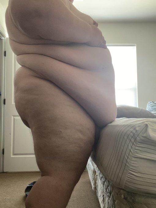Who wants to bend me over?CashApp: $brstlboy18 Venmo: brstlboy18 https://t.co/Eh0VpFKO99<a href="/tag/fat"class="tags"><span>#fat</span></a><a href="/tag/fatass"class="tags"><span>#fatass</span></a><a href="/tag/chub"class="tags"><span>#chub</span></a><a href="/tag/superchub"class="tags"><span>#superchub</span></a>