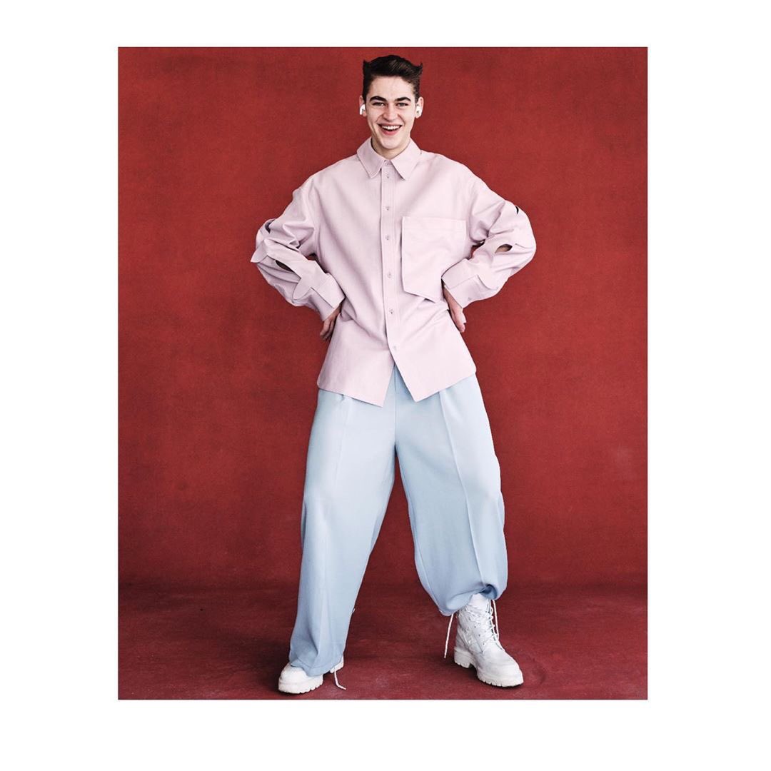 HeroFTBR's tweet photo. Hero Fiennes Tiffin para GQ Australia, vestindo respectivamente, Gucci e Louis Vuitton. https://t.co/OsZRlAagUR