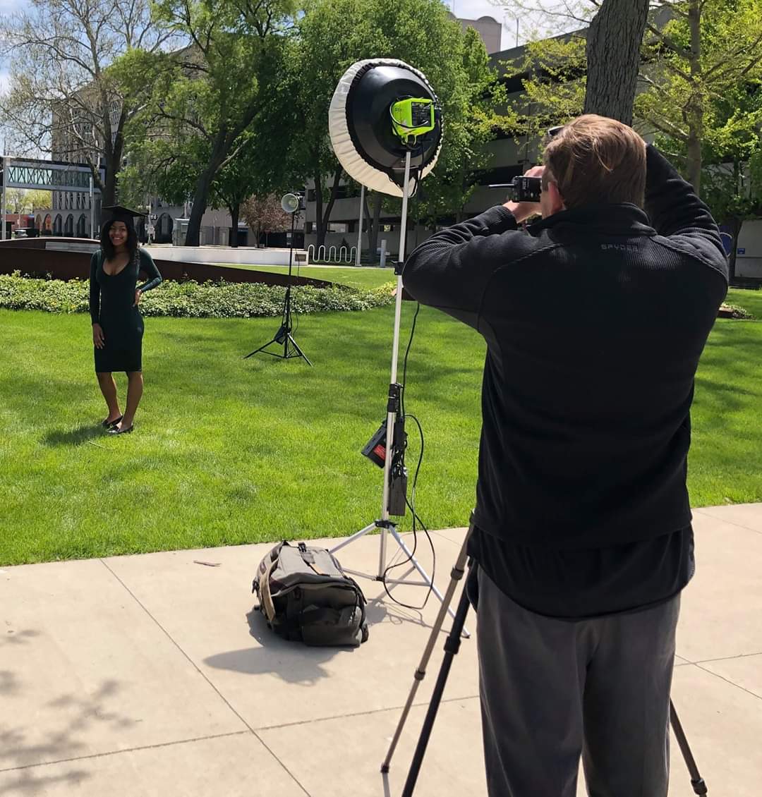 CRKennedyHigh's tweet photo. All @CRSCHOOLS Seniors! Today is the last day of free Senior Photos at Greene Square Park (3rd St side) from 9 am to 12 noon!  Come on down! https://t.co/XdefqqoRGF