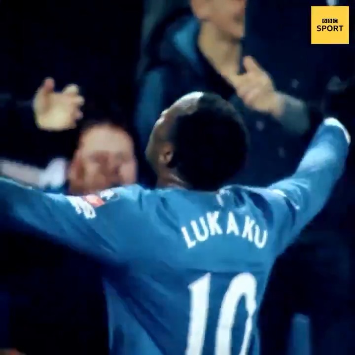 Happy birthday, Romelu Lukaku! to one of his best goals... 