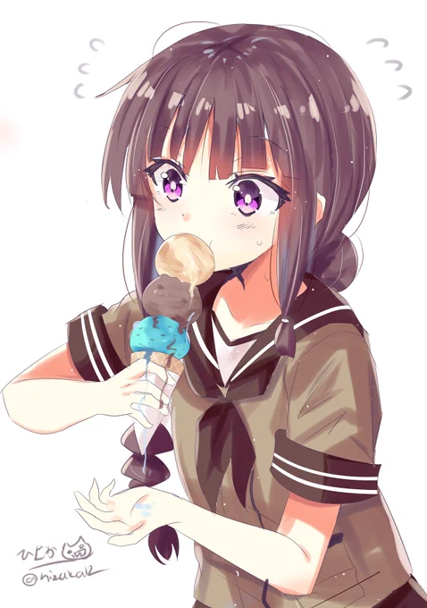 「うわっ、たれてきちゃったよー。さっさと食べちゃいましょうか」三段アイスが溶け出してきてちょっと焦る北上様
#艦これ版深夜の真剣お絵描き60分一本勝負
#艦これ版真剣お絵描き60分一本勝負_20200513 