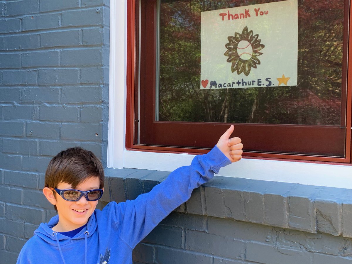MacArthurACPS's tweet photo. Inspired by the fantastic book The Gardner, Mac stars are sending out messages to our community. We love it! Keep those pictures coming https://t.co/vGv9tA1y8Z #SpreadCheerALX @AlexandriaVAPD @AlexVASheriff @AlexandriaVAFD @InovaAlexandria @AlexandriaVAGov @ACPSk12 @DMacPTA https://t.co/jXqfrbqfGw
