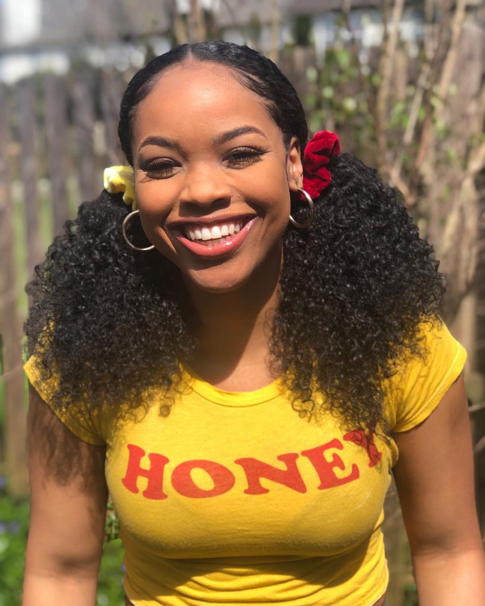 edenbodyworks's tweet photo. A little 🍯 for your timeline this morning.
📷 @curlsxcourtney
Styled with: #PapayaCastor products.
Available @Target @amazon and https://t.co/ONdV2JlhB3
#EDENVibes #EDENCurlfriends #stylewitheden https://t.co/uHwKr5QnRf