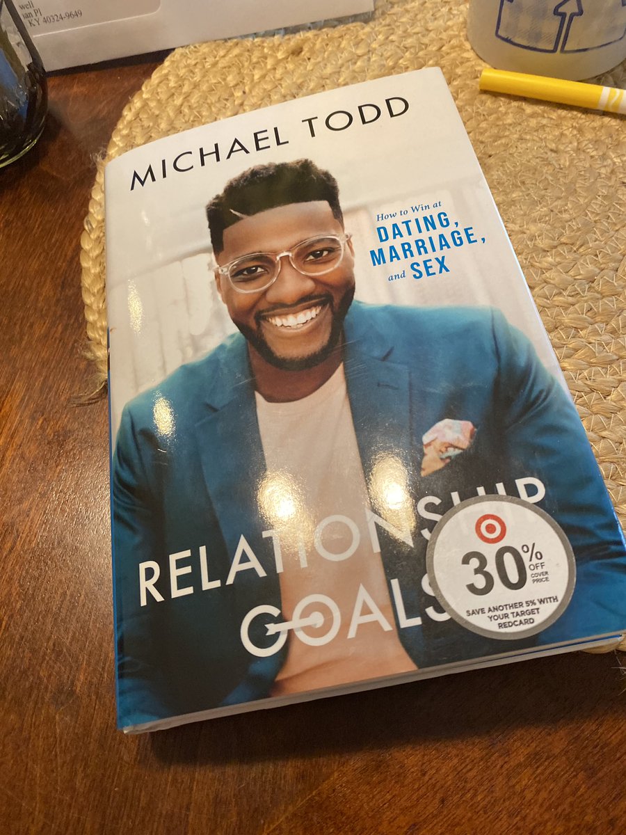 shotwell_t's tweet photo. “Singleness is a chance to understand yourself better, too, work on your weaknesses, build your strengths, and move toward fulfilling the purpose God is planting in your heart”
“Everyone’s singleness may not be the same amount of time, but it has the same purpose “
@iammiketodd https://t.co/MEUFsS9JGs