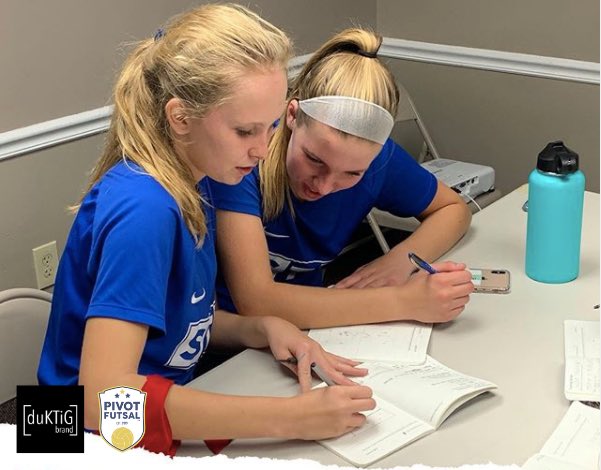 Pivot Futsal tweet media