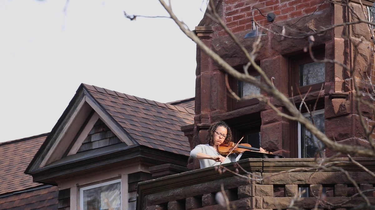 Listen to <a href="/mnopera/">Minnesota Opera</a> violinist Emilia Mettenbrink put on a tiny balcony concert from her home in St. Paul >> classicalmpr.org/story/2020/05/…