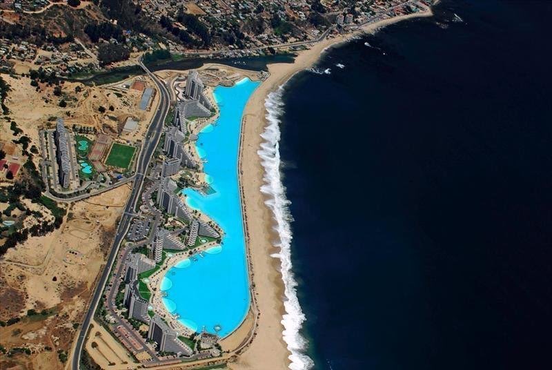 5. San Alfonso del Mar - The biggest swimming pool in the worldLocated in Algarrobo, Chile, this pool is 3,324 ft in length with a total area of 19.77 acres. It looks more like a large river than a pool.