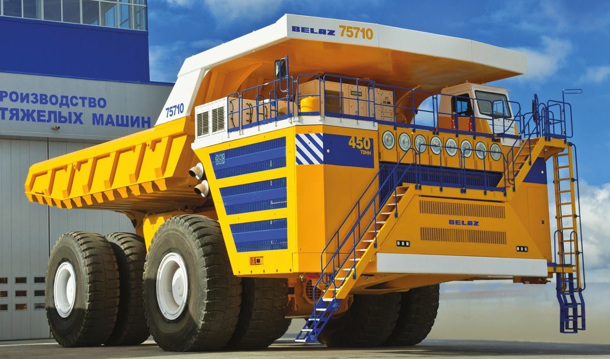 7. Belaz 75710 - The biggest truck in the worldThis Belarussian Bigfoot weighs a whopping three hundred and sixty tons - that's the weight of 36 London buses.