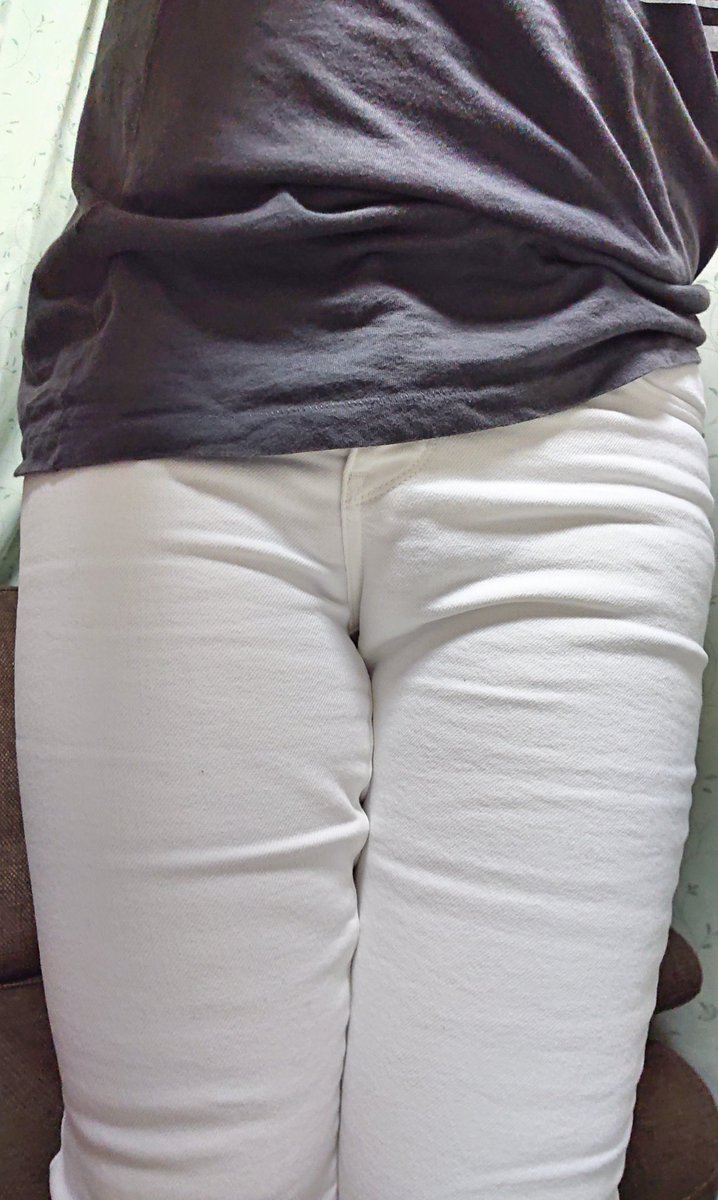 スキニー男子 そろそろ白スキニーの出番かな Levis リーバイス レディースリーバイス 白スキニー スキニー男子