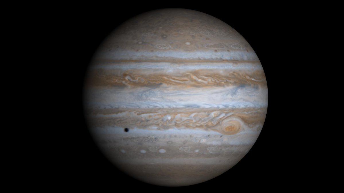 spacecentre's tweet photo. #GasGiantsWeek Facts: Jupiter and its moons
βοΈ 5th planet
π΄ Largest planet
π 79 moons
π A Jovian day takes 10 hours
ποΈ A Jovian year takes 12 Earth years
π The Great Red Spot is storm bigger than Earth
π It has raged for hundreds of years
https://t.co/QPE2sXSNjb https://t.co/Y5xjMdkl6X