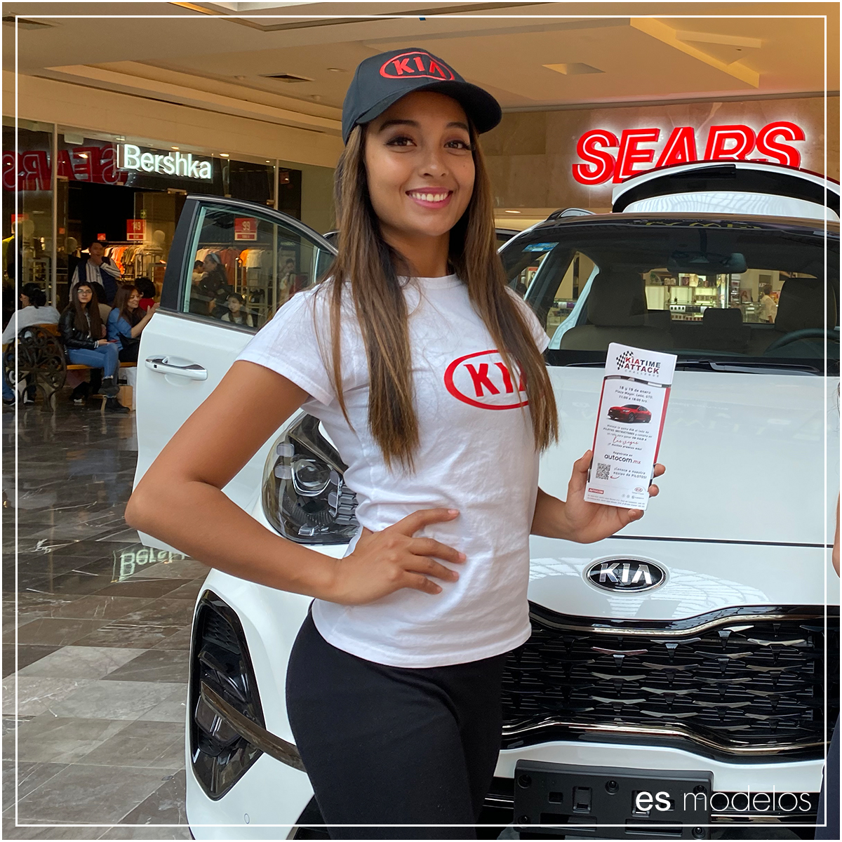#MoodEsModelos Con toda la actitud. #Kia #PromotionalModel #León #Guanajuato #work #smile #latin #latinmodel #testdrive