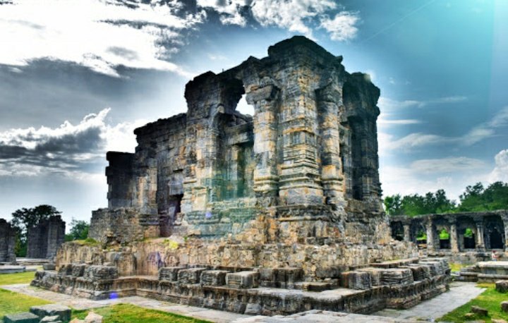 HeliocentricToday we are talking about the oldest & the largest sun temple, The Martand sun temple in J&K, built by the 3rd ruler of the Karkota Dynasty, Lalitaditya in the 8th century CE. The Martand temple was built on top of a plateau from where one can view whole of