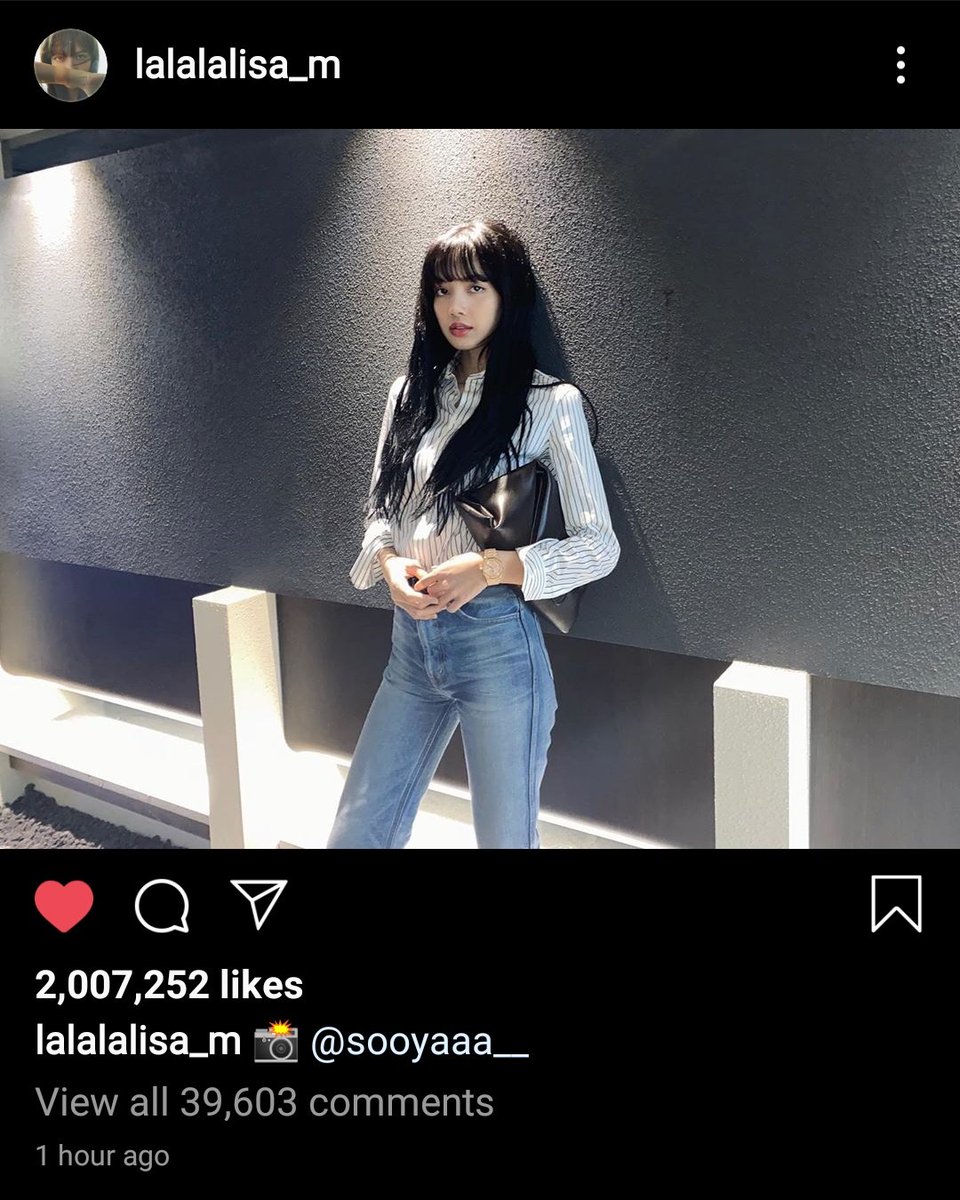kimhanask's tweet photo. #LISA just broke her own records: the fastest 2m likes in Kpop history in just 1 hour 20 minutes. The previous record was 1h54 

#LALISA also holds the FASTEST to reach ALL the million likes in Kpop history
1M 28 min
2M 1 hour 20 min
3M 3h
4M 6h
5M 16h
6M 3 days 21 hours 30 min https://t.co/17AmxwYh1n